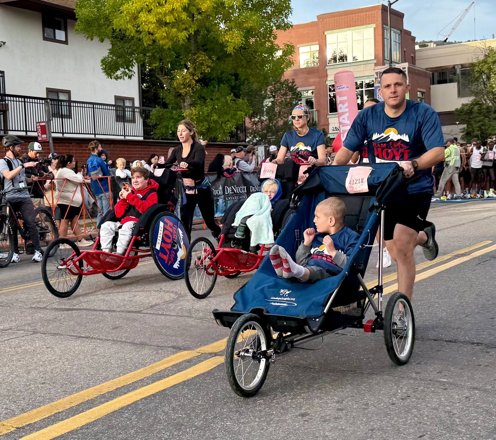 Team Hoyt Denver athletes and supporters