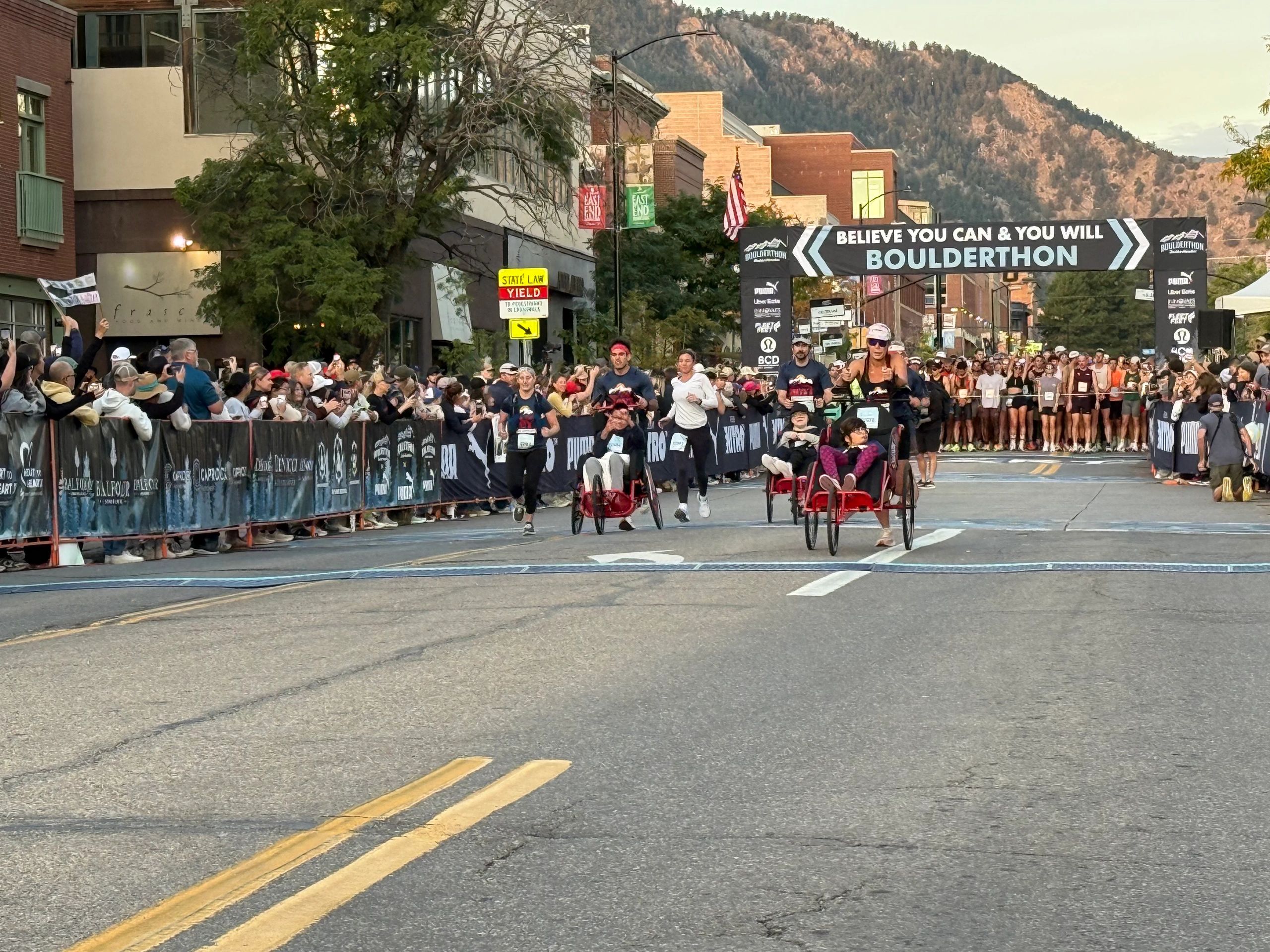 Team Hoyt Denver athletes and runners