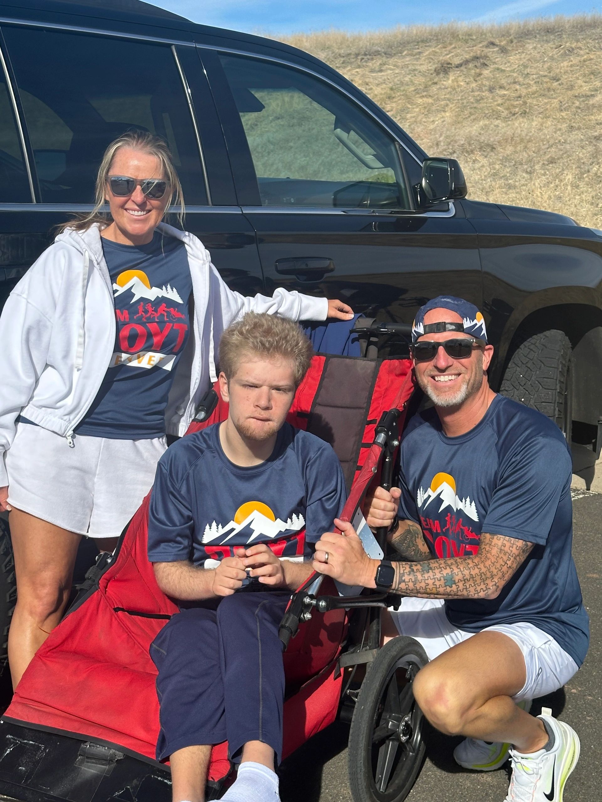 Skyler Hellmann with Team Hoyt Denver